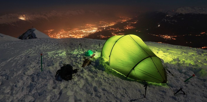 5 Must-Have Gadgets for Your Next Camping Trip